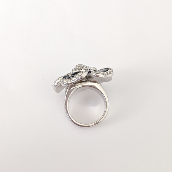 Beautiful LIA SOPHIA Dahlia ring - Picture 3 of 4